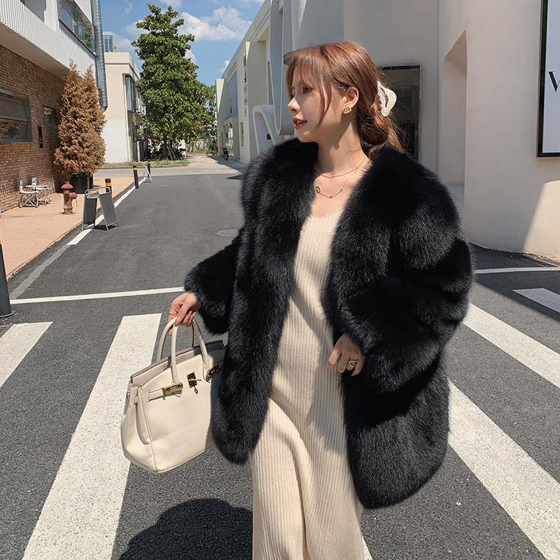 2022 autumn and winter new imported whole fox fur coat women's mid-length V-neck young coat hot style