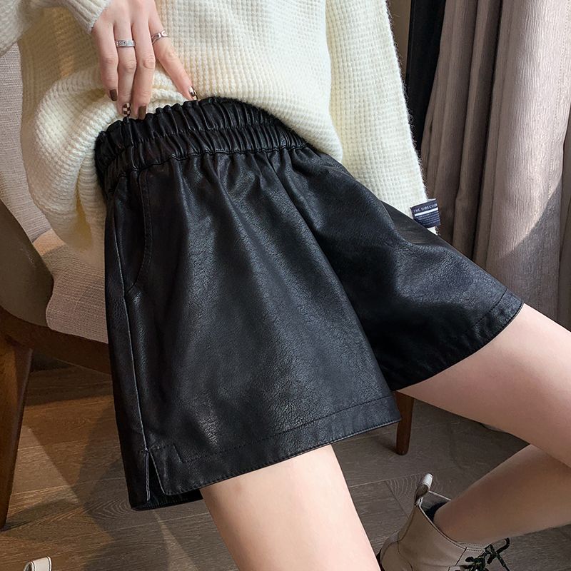 2026 Autumn/Winter New Style Outerwear Leather Shorts for Women, Plus Size High-Waisted Leather Pants, Wide-Leg Slimming Loose Bootcut Pants for Chubby Women