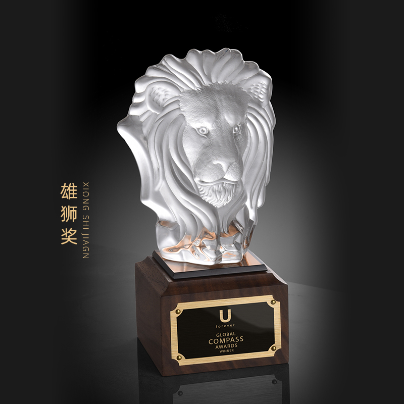 Crystal trophy custom-made creative authorization competition bank financial insurance lettering animal modeling high-end atmosphere