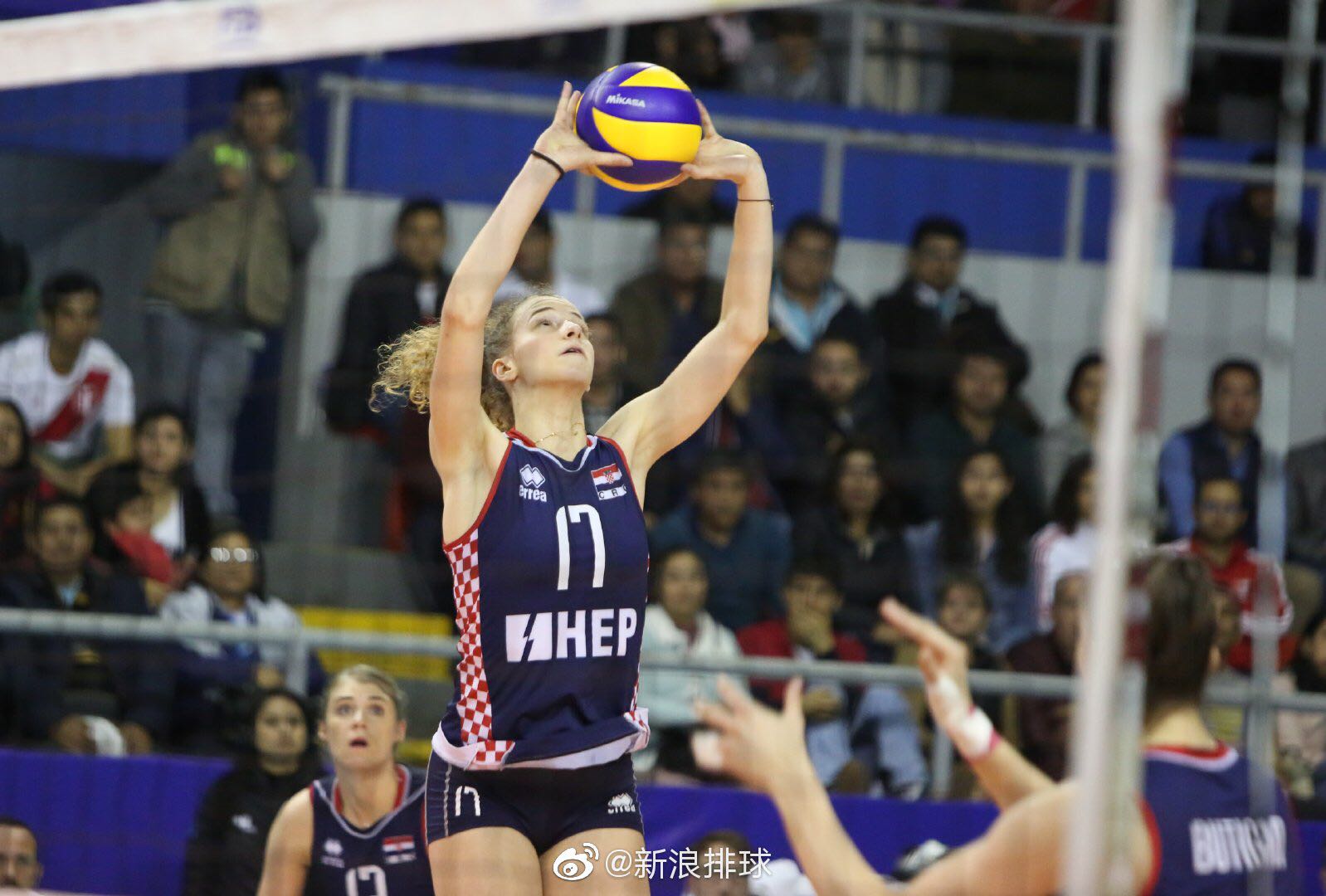 Spot set can issue a great offer for the Croatian women's volleyball national team volleyball service