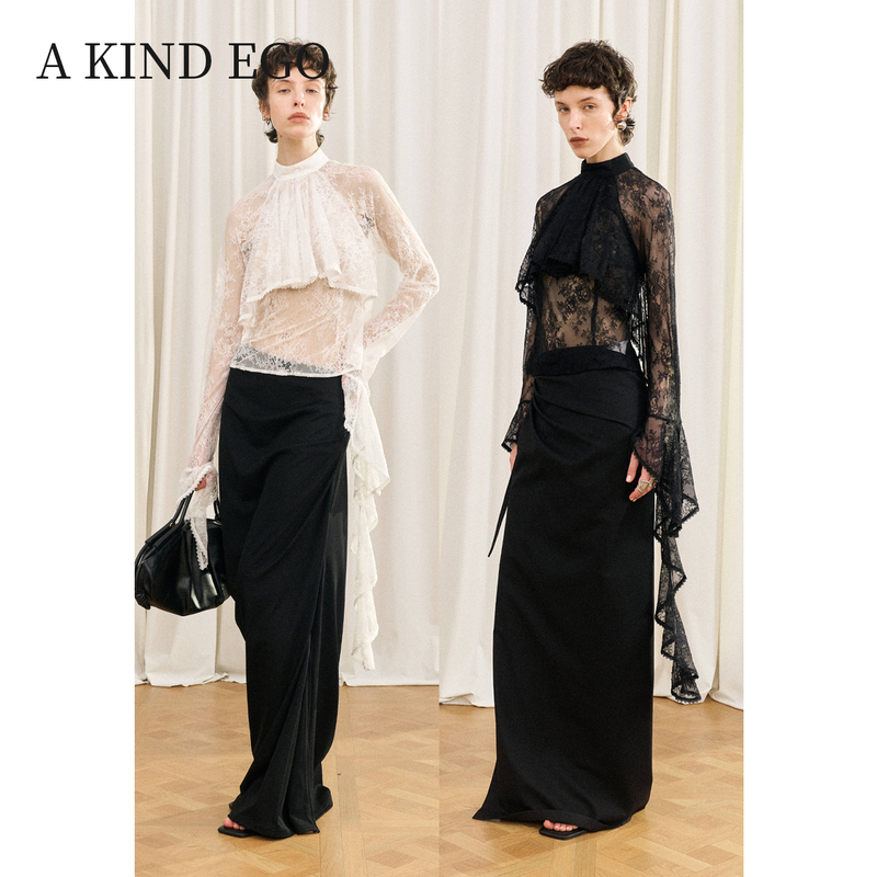 A Kind Ego Rose Lace Stand-Up Collar Pullover Top for Women 2026 Autumn and Winter New Niche Elegant Design