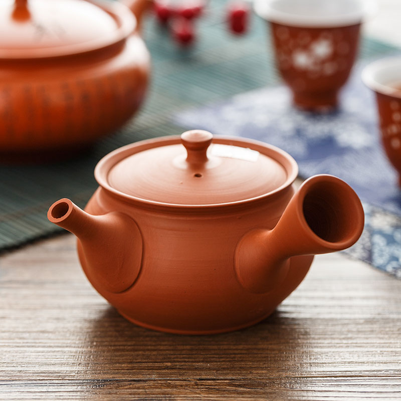 Manual teapot tea famous imported from Japan are it, slippery burn zhu clay teapot household single pot of little teapot