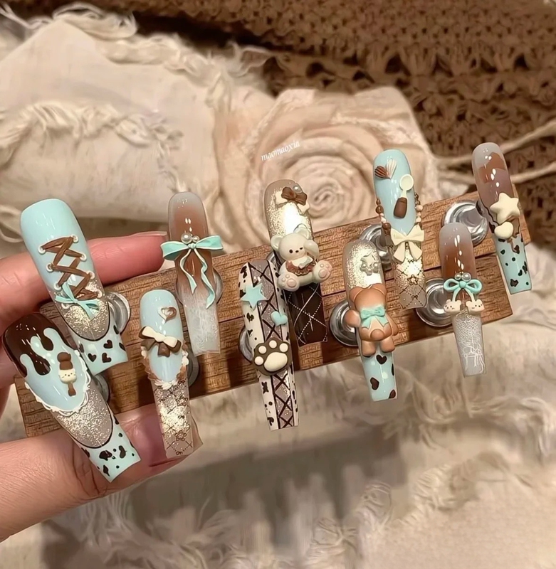 2025 New Handmade Mint Chocolate Cute Bear Bow Wearable Nails
