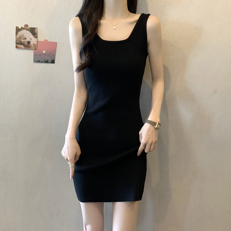 Summer Plus-Size Slim-Fit Camisole Dress for Women, Suitable for Slightly Chubby Figures, Black Inner Layer, Bodycon Sleeveless Dress Summer Plus-Size Slim-Fit Camisole Dress for Women, Suitable for Slightly Chubby Figures, Black Inner Layer, Bodycon Sleeveless Dress