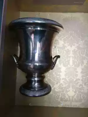 French 20th-century copper-plated silver 10g chilled barrel artwork 1600 medicis