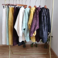Манджия чистая юань ~~ 5 -color пушистая пижама домашняя одежда, установленная для самостоятельной!ПересечениеПересечение