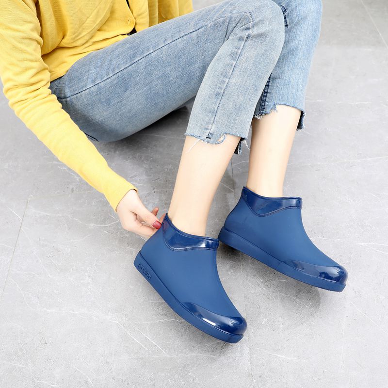 Short Barrel Women Fashion Rain Shoes Women Adults New Korean Version Water Shoes Car Wash Kitchen Anti Slip Waterproof Working Water Boots Lady