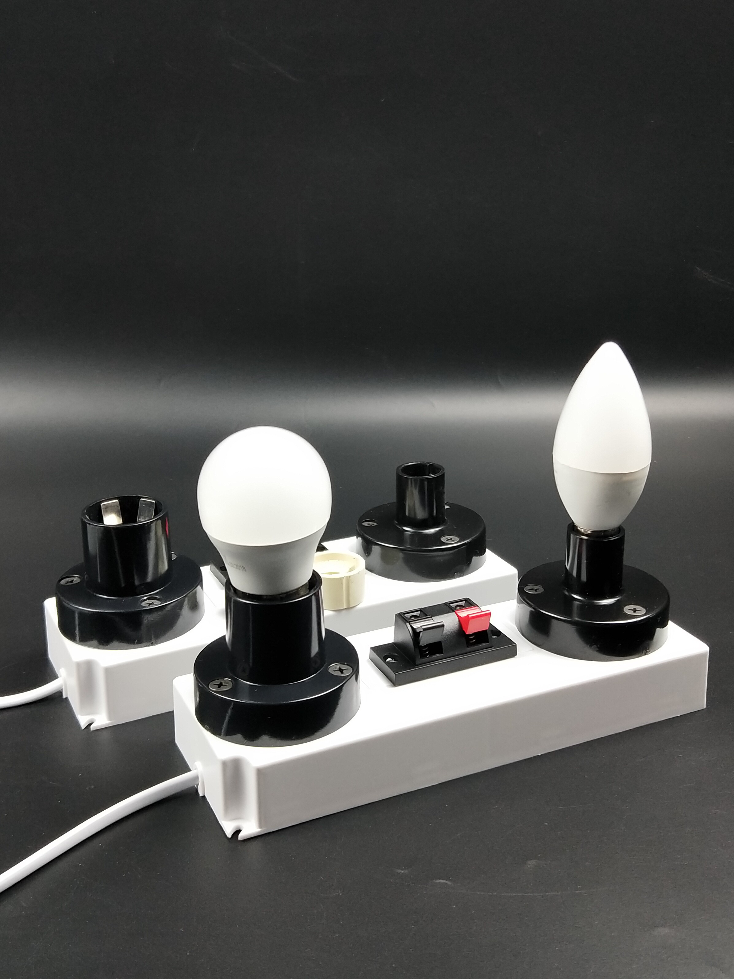 Light test device Bulb light fast plug-in light test device E27E14B22 test clip Energy-saving light bulb display box