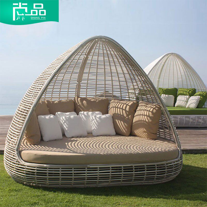 Outdoor rattan woven bed open-air garden sofa net red hammock creative bird's nest furniture leisure beach swimming pool