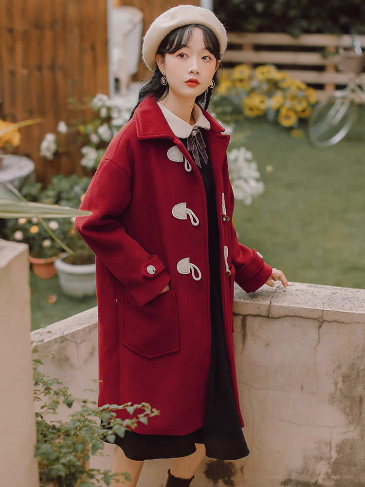 Horn button woolen coat women's 2021 college mid-length Japanese students Mori sweet small woolen coat winter