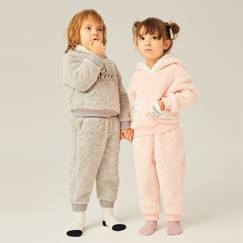 Maxwin 马威 珊瑚绒儿童连帽套装 天猫优惠券折后¥79包邮(¥109-30)男、女童90~130码2色可选