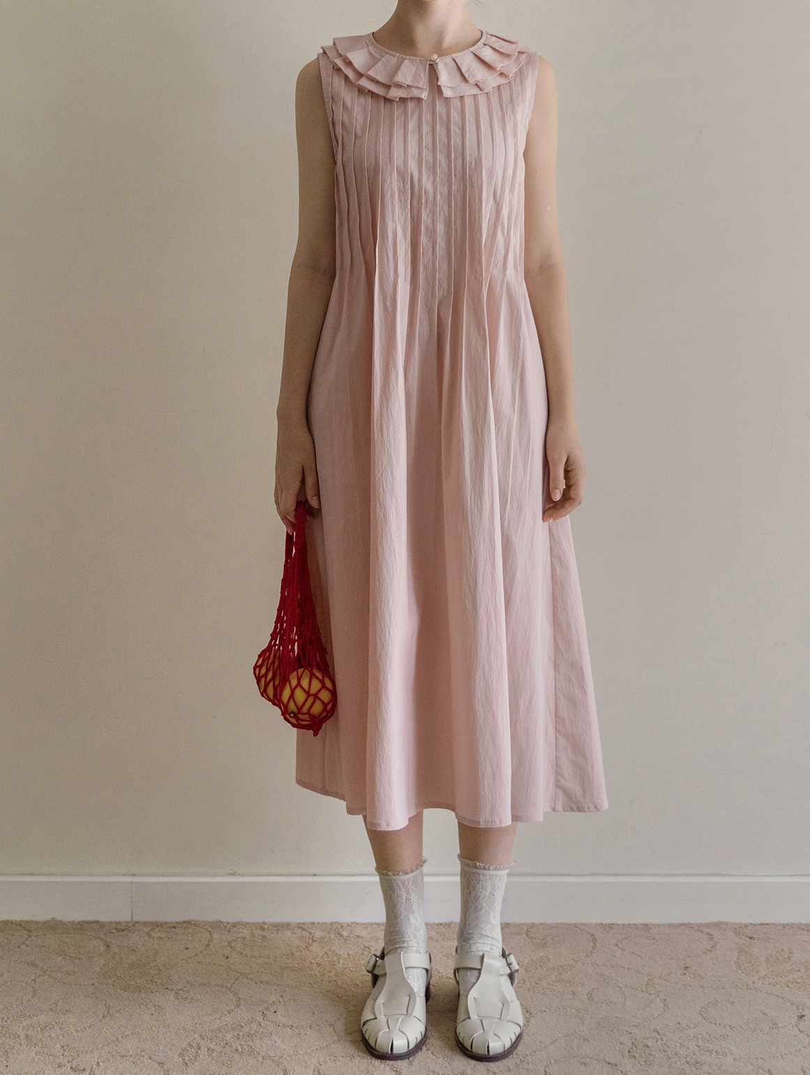 法式无袖风琴褶背心连衣裙