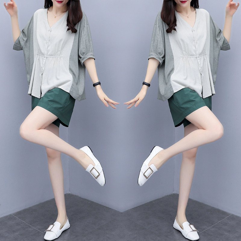 Cotton linen shorts suit women's summer 2022 new green casual temperament name Yuan Two sets of sets of sets, fashion foreign pie