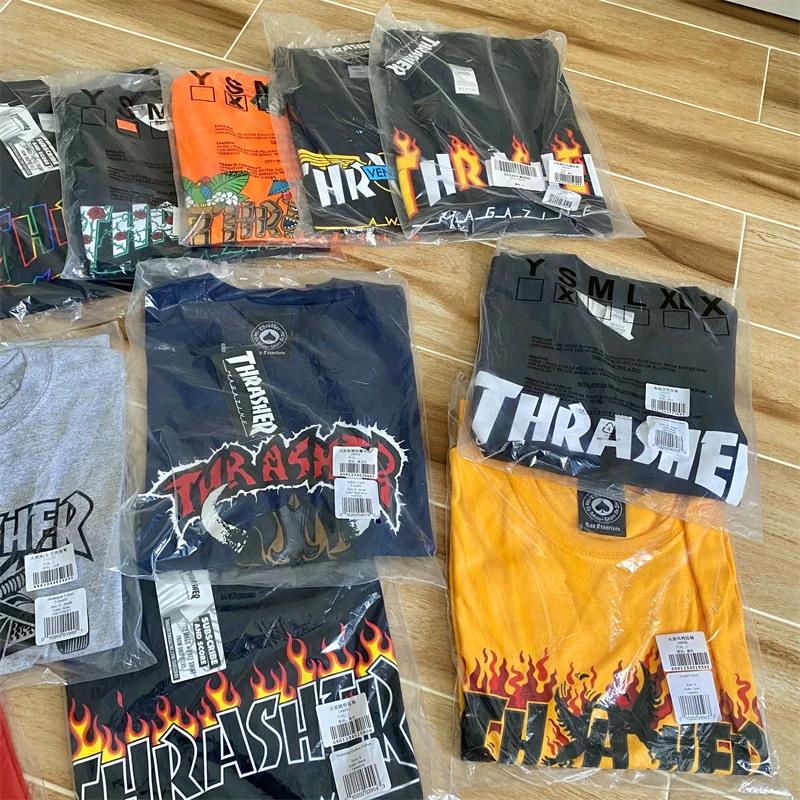 [Супер скидка на распродажу] Американская версия ThRASHER flame basic letter certain laser rose коротким рукавом футболка