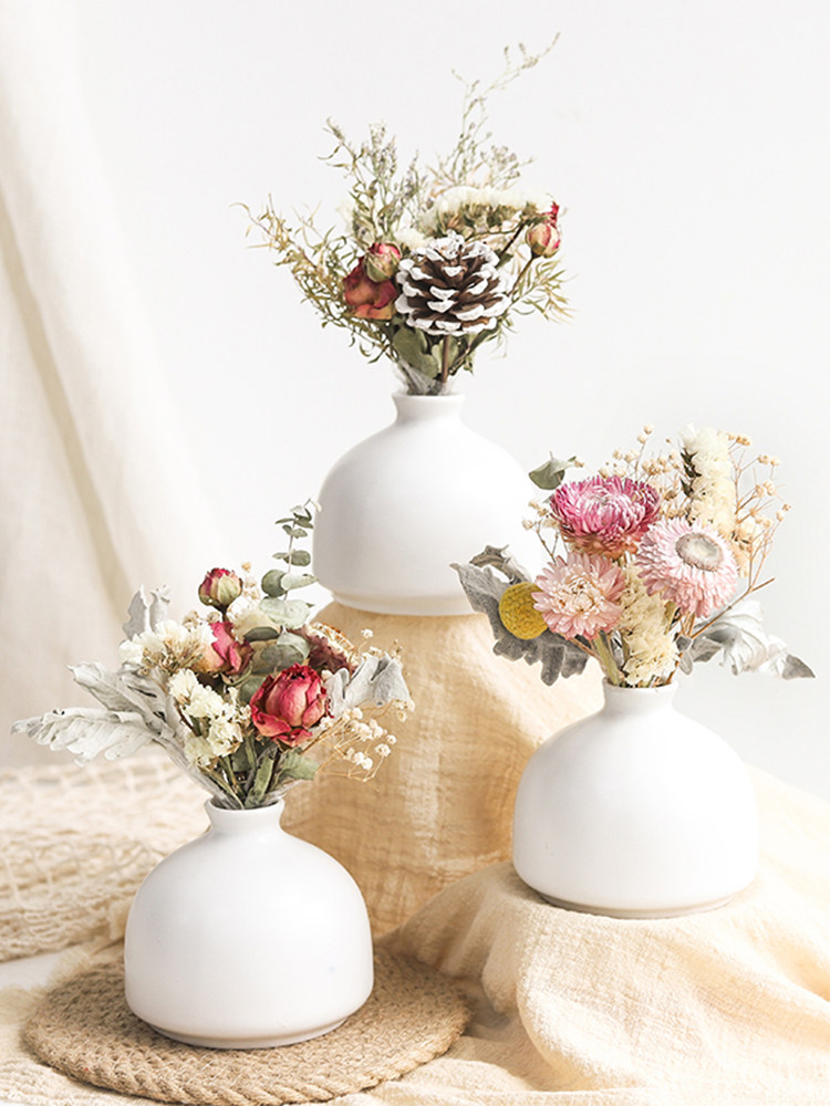 Dried flower ins bouquet ornaments starry daisies real flowers Air-dried literary fresh home decoration office decoration