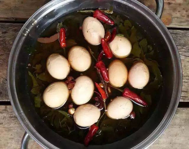 五香茶叶蛋这样做咸香入味好吃停