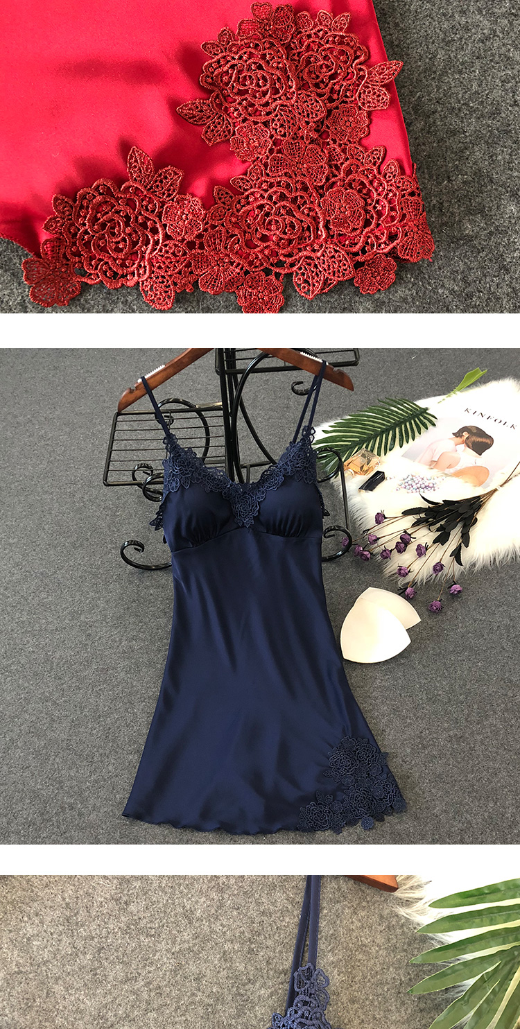 Đồ ngủ lụa băng phụ nữ mùa hè sling váy ngủ gợi cảm với miếng đệm ngực tập hợp đồ ngủ lụa đồ ngủ thêu ren cám dỗ đầm dài qua gối cho tuổi trung niên