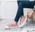 Giày trắng nữ Velcro mùa hè giày vải mới Hàn Quốc Giày sinh viên phẳng thoáng khí giày hoang dã giay the thao nu Plimsolls