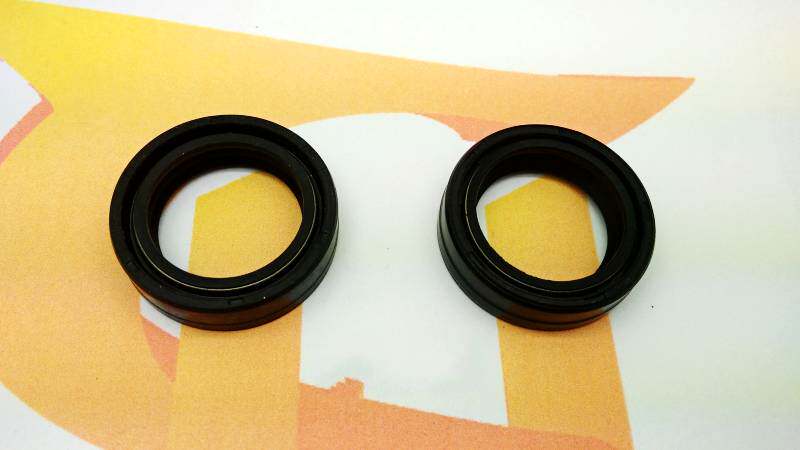 Motorcycle CBX125 Front Oil Seal Southern NF125 RX125 Pre-shock absorption seal