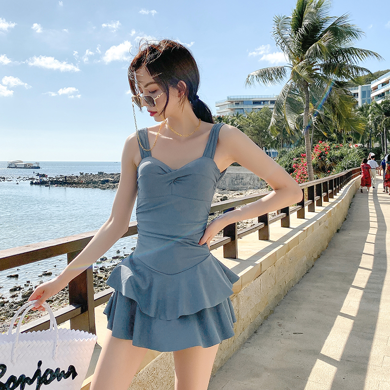 2020 new one-piece dress swimsuit Women's conservative Belly Button slim steel ring to woo the swimsuit Ins net red fairy Fan