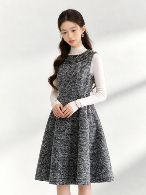 Stunning Age-Reducing Dress, Sleeveless, Waist-Cinching, High-End and Elegant, 2026 Spring Luxury Niche Design, Unique Dress That Won'T Be Seen Everywhere