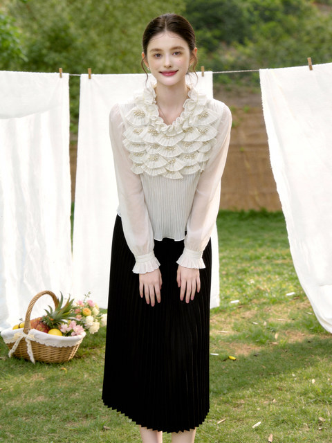 French-Style Elegant White Shirt for Women, Long-Sleeved, Heavily Beaded, Slim Fit, Ruffled Sleeves, High-End, Age-Reducing Top