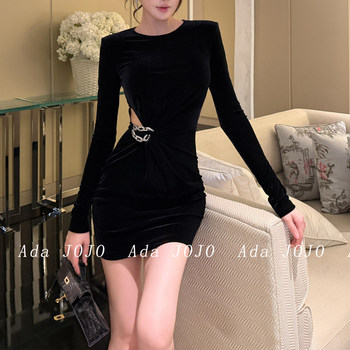 Black Round-Neck Slim-Fit Dress with a Waist-Revealing Design, Mature and High-End Feel, 2025 Winter New Long-Sleeve Dress for Women