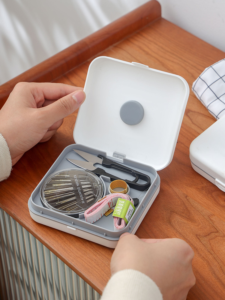 Magnetic needlework box set Home student dormitory Multi-functional portable hand sewing tools Needlework bag storage box