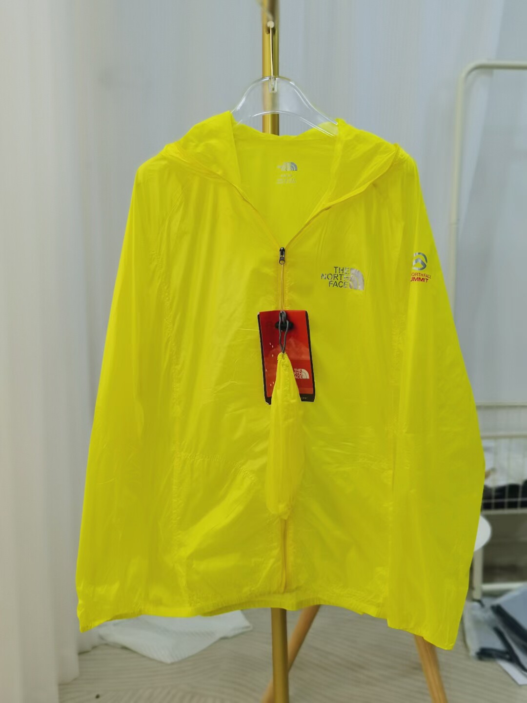 Windproof travel water repellent summer keep warm jacket