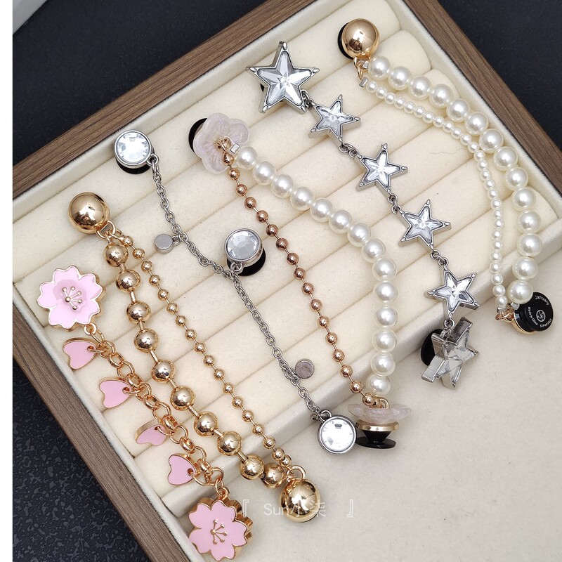 High-Quality Crocs Shoe Charms and Accessories Suitable for Crocs Chain Shoes, Featuring Zhibixing (智必星) and Crocs Accessories