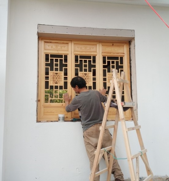 East Yang Wood Carving New Chinese Solid Wood Flower Lattice Suspended Ceiling Partition Hollowed-out Carved Flower Screen Set To Be Pine Wood Antique Doors And Windows