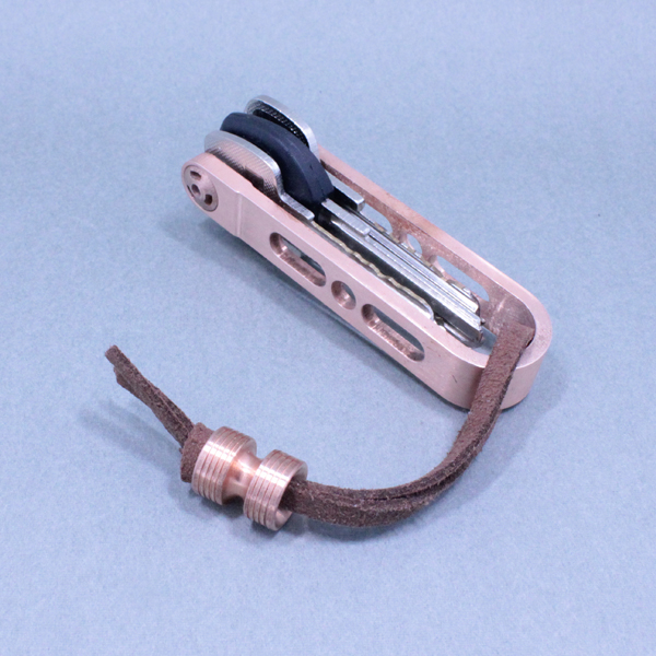 Başoshi Bronze Key Clip Buckle Metal U Type Creative Container EDC carry-on gear keychain2017 new product