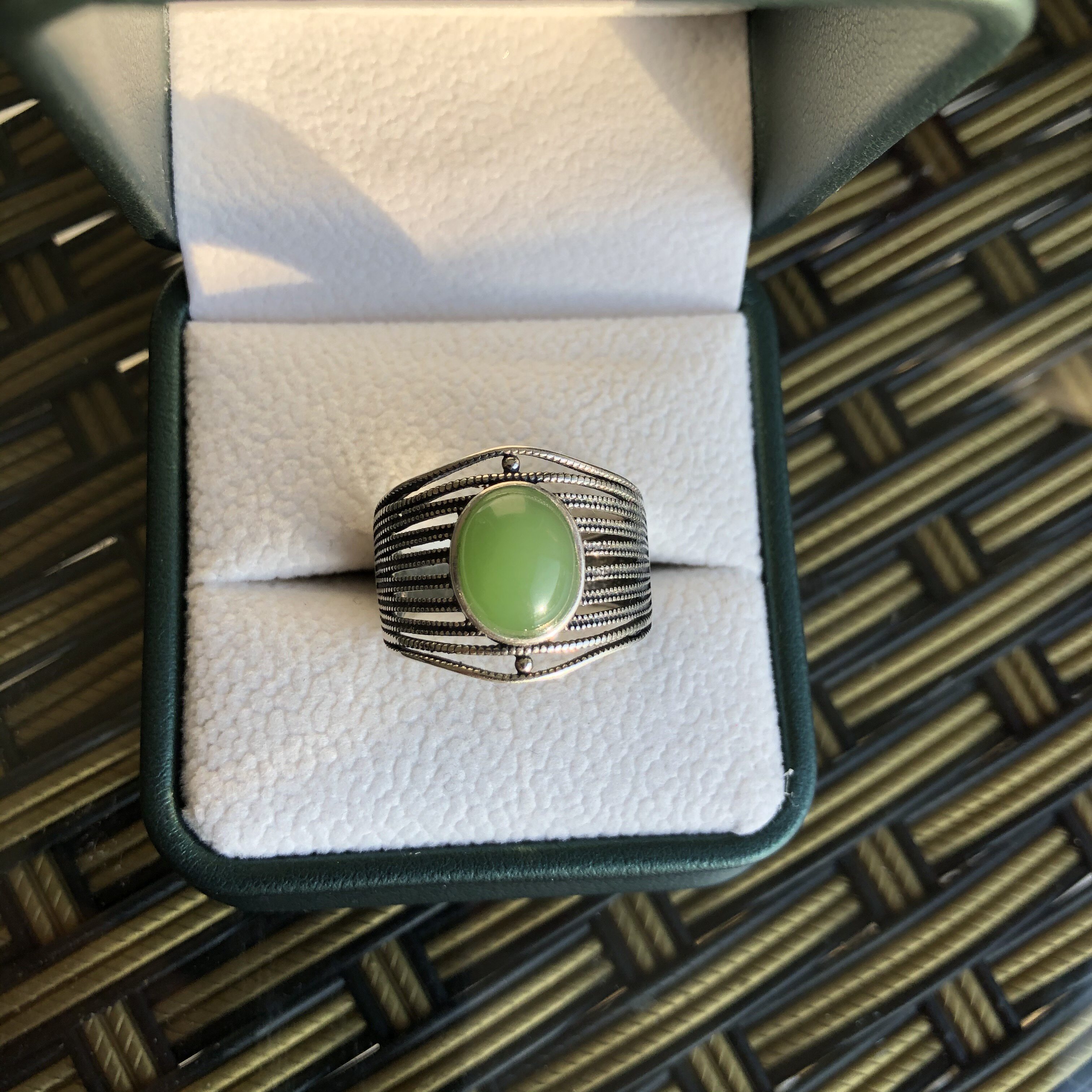 Waxuan Xuan and Tian Yuu Russia stock Number 7 Old pit Biu jade powder Green lady's ring 925 pure silver female ring