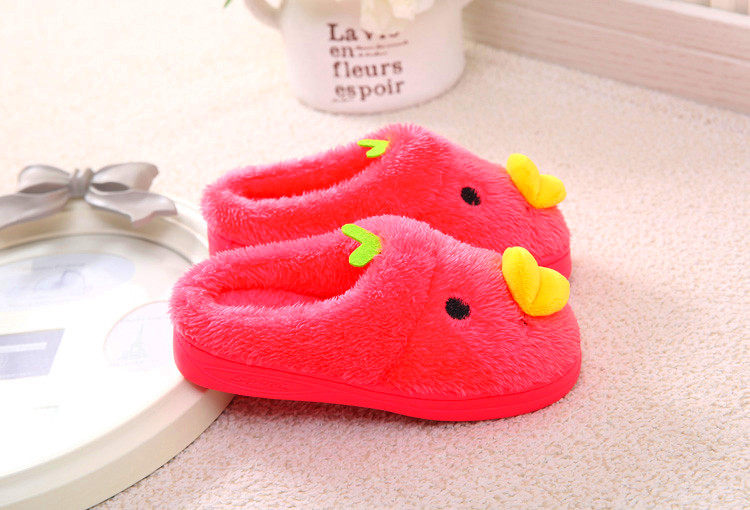 Pantoufles enfants en suède pour hiver - semelle caoutchouc - Ref 1033008 Image 28