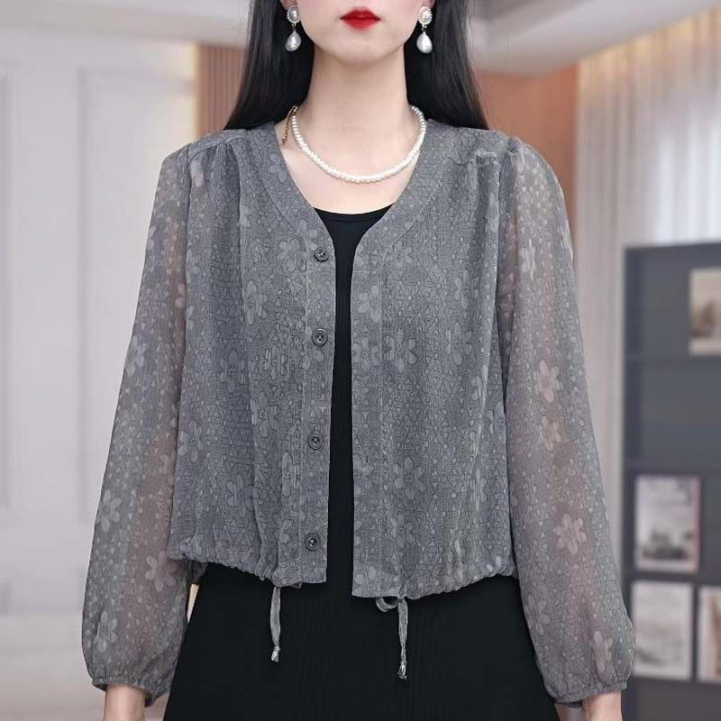 Beautiful Floral Single-Breasted Sun Protection Shirt for Women, Long-Sleeved Shirt, 2026 Summer New Style, Elegant Mother's Sun Protection Short Jacket Beautiful Floral Single-Breasted Sun Protection Shirt for Women, Long-Sleeved Shirt, 2026 Summer New Style, Elegant Mother's Sun Protection Short Jacket