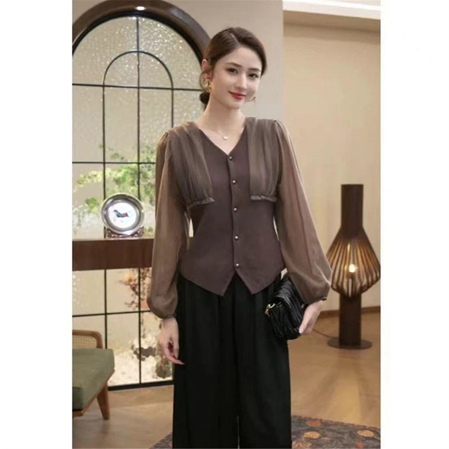 韩版设计感单排扣V领针织衫女秋季新款时尚休闲显瘦中年女装上衣