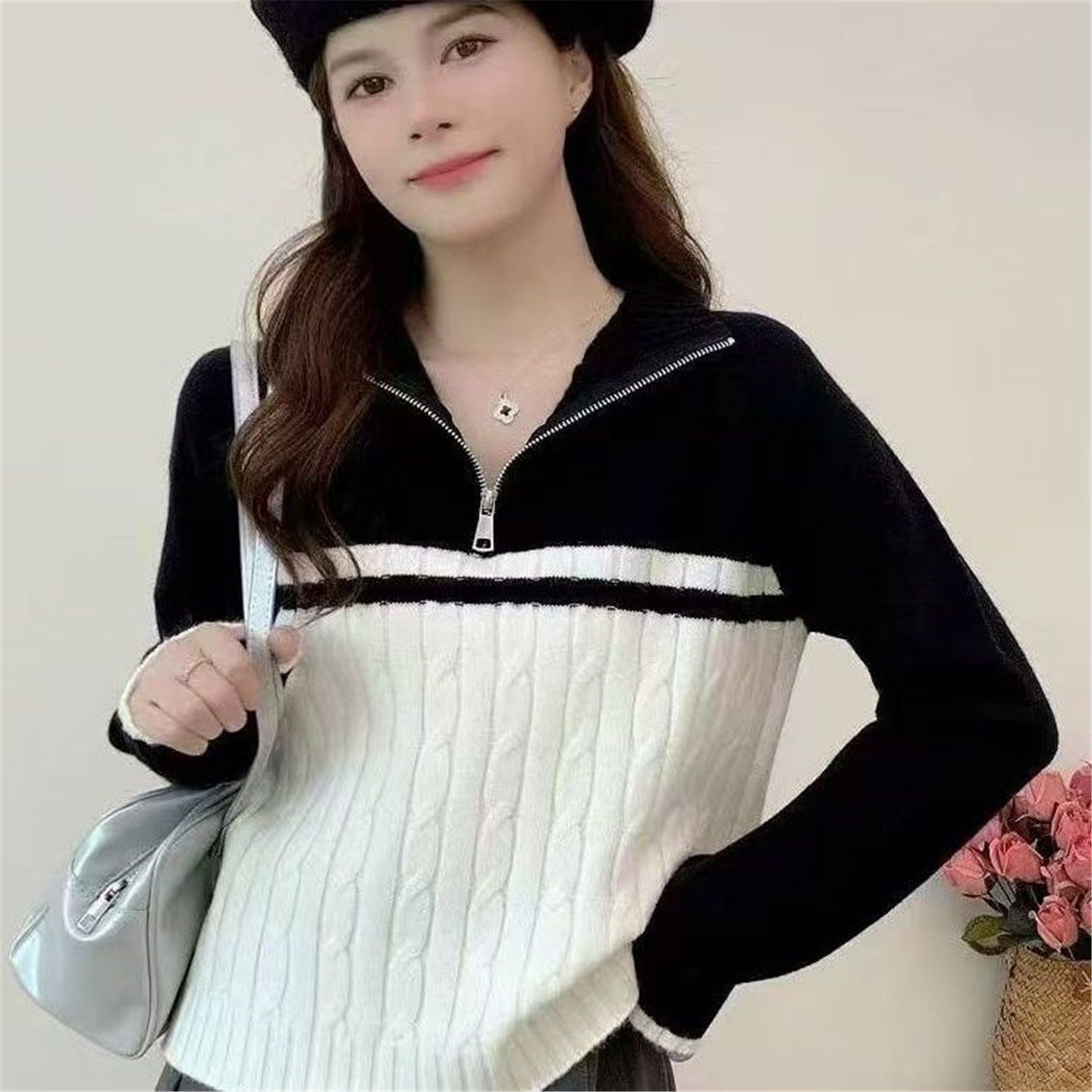 时尚撞色麻花半高领针织衫女洋气秋装2025新款毛衣内搭长袖打底衫