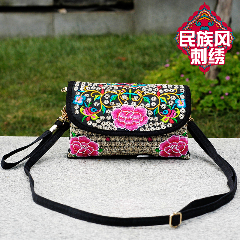 Yunnan embroidery bag embroidered bag with women 2022 new ethnic wind-packed mobile phone's small package cloth bag slanted satchel