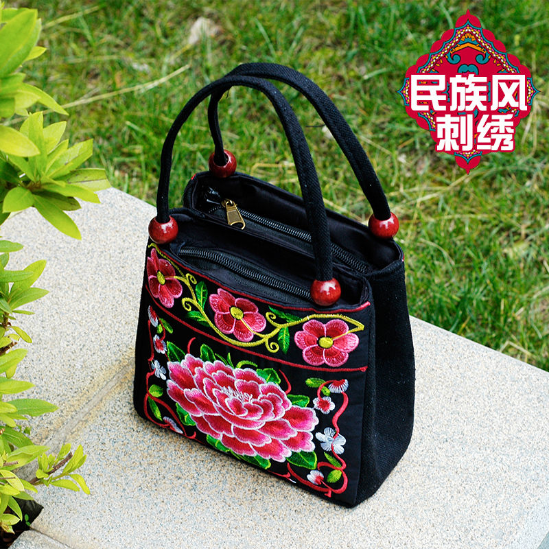 2021 ethnic style embroidered bag middle-aged woman bag embroidered bag embroidered bag double mother handbag