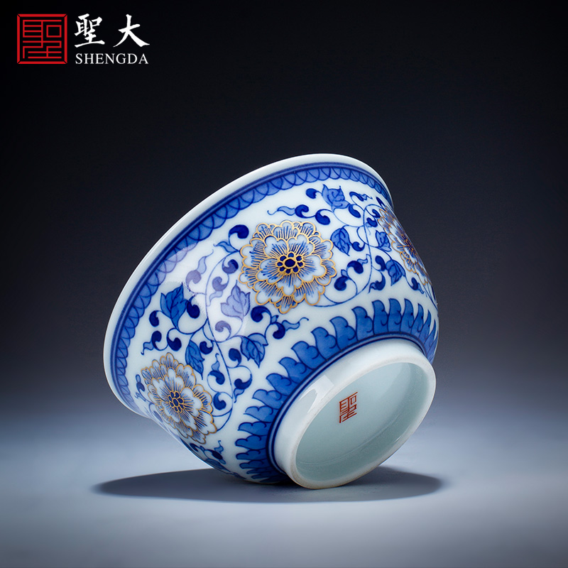 The big blue and white paint renshi peony grains teacups hand - made ceramic kung fu master cup sample tea cup of jingdezhen tea service