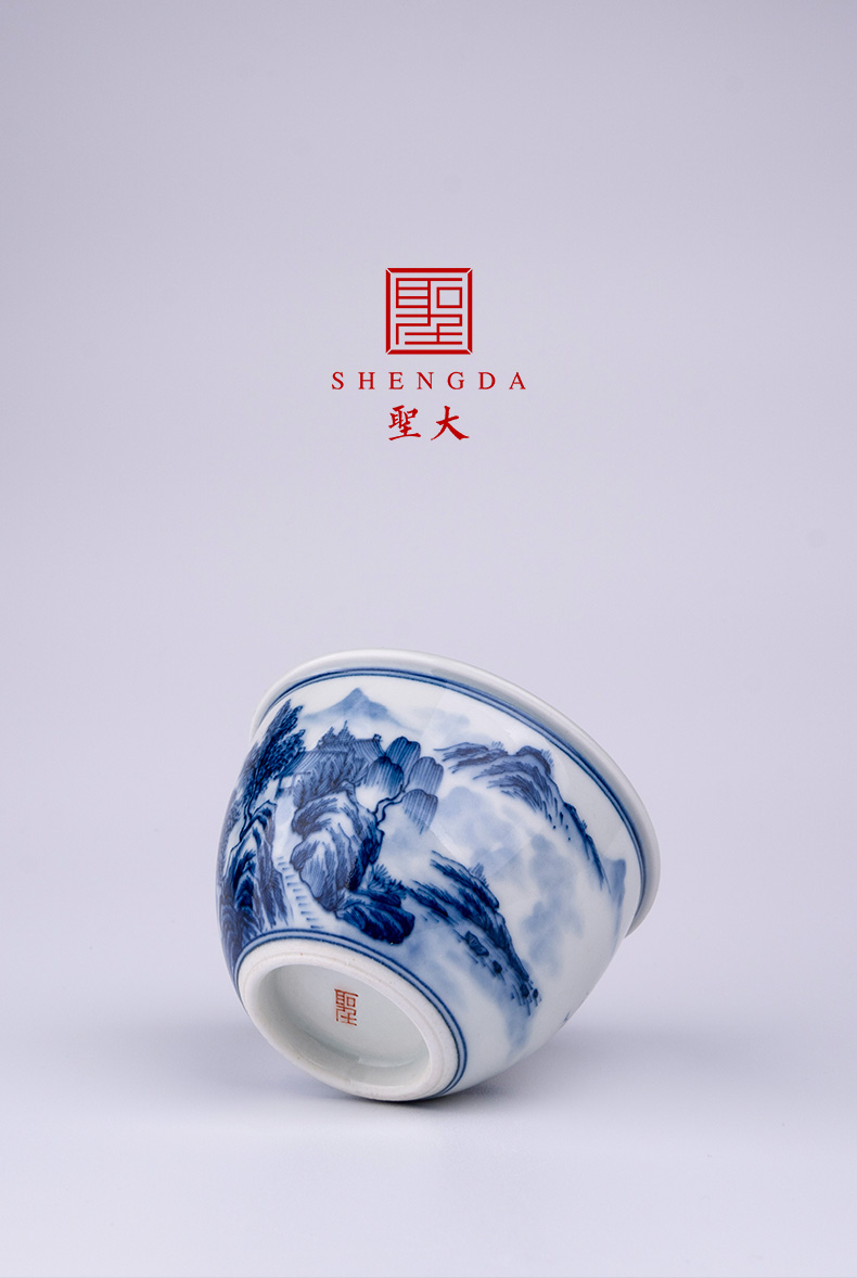 The big blue and white "mountain scenery" cylinder cup manual hand - made ceramic jingdezhen tea sample tea cup kung fu tea cups