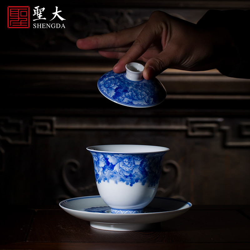 The large ceramic three tureen teacups hand - made love blue butterfly flower tea bowl full manual jingdezhen kung fu tea set