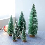 Сосновая игла Рождественская елка мини -декоративные украшения рождественские домохозяйства с нисходящими деревьями снегопадов, окунуемых белым кедром