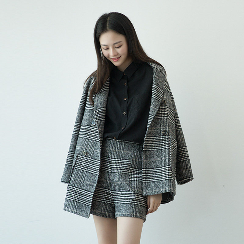 SUIN2022 autumn and winter new literary retro loose personality double-breasted plaid small suit thin woolen coat female 896
