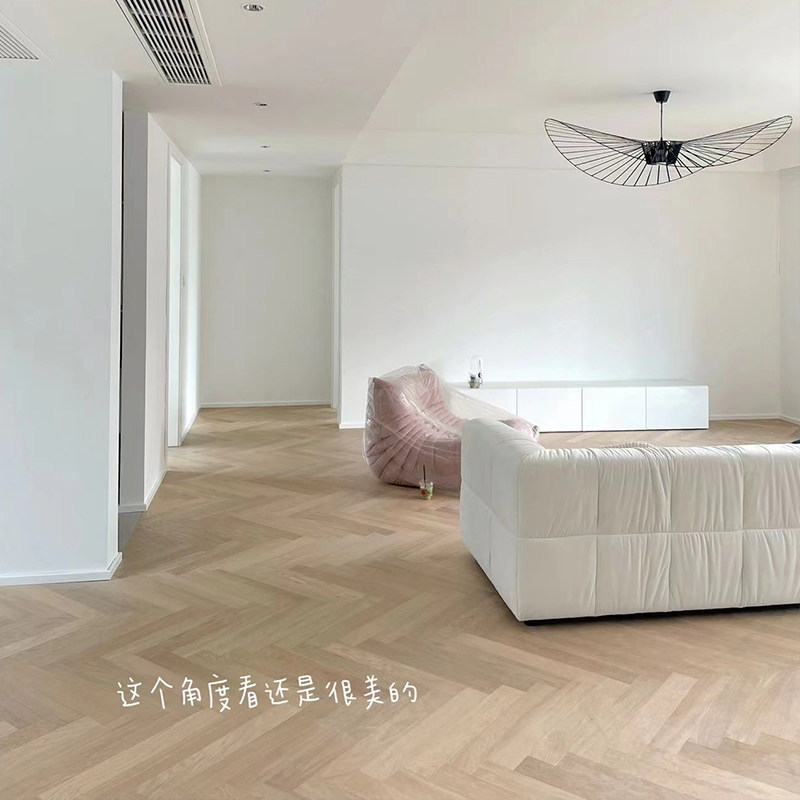 Oak New Three Layers of Solid Wood Pulling Slip Specified 15mm Nordic Modern Milk White Household Heating Floor