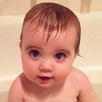 Australian big-eyed cute baby girl poster bath Life photo baby picture early education prenatal decoration painting