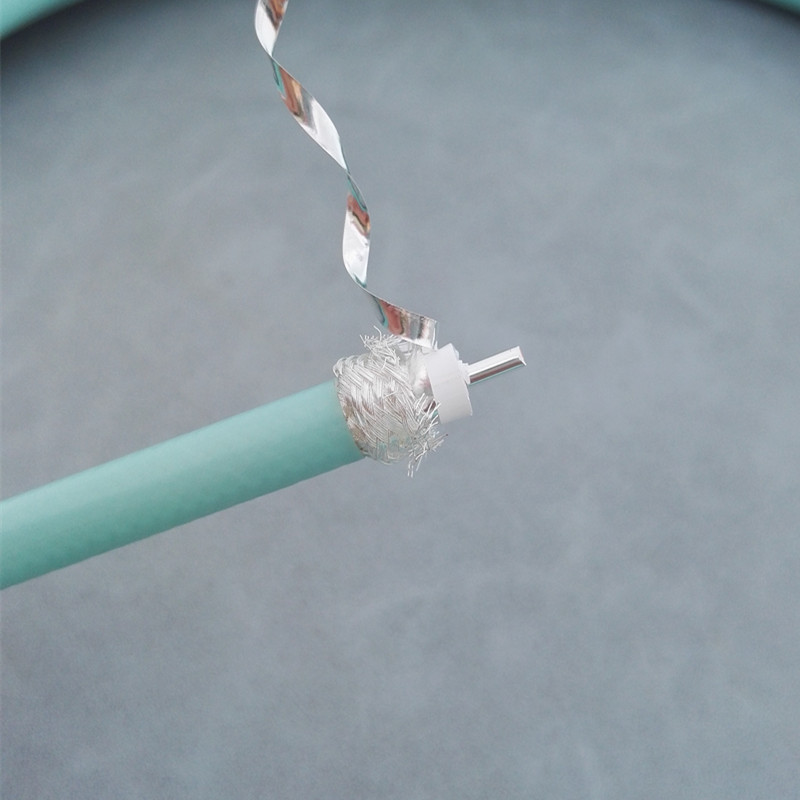 进口同轴线SFD-32051特氟龙镀银线50欧姆信号线全新现货50-6屏蔽