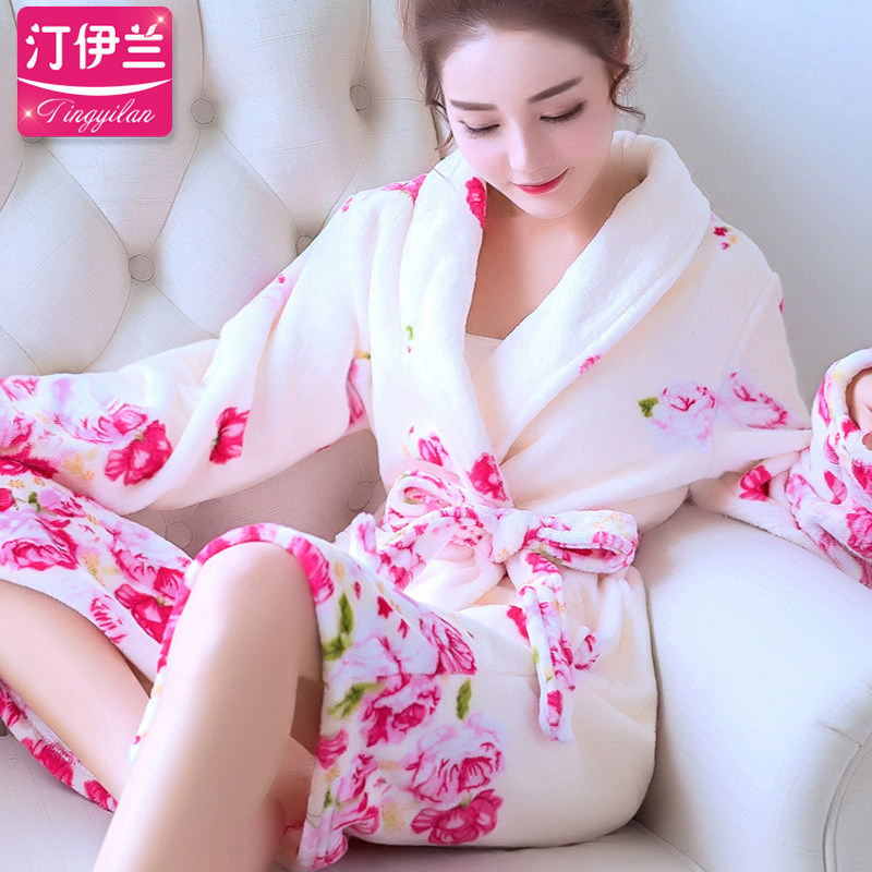 Sweet Falai velvet nightgown female thick flannel autumn and winter robe Bathrobe pajamas Bathrobe Coral velvet home service