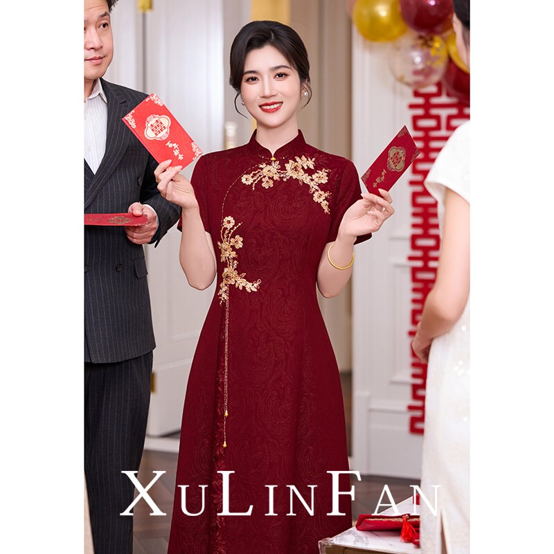 Red New Chinese-Style Wedding Banquet Qipao for Mother-In-Law, 2026 New Summer Model, High-End Wedding Dress for Mother Red New Chinese-Style Wedding Banquet Qipao for Mother-In-Law, 2026 New Summer Model, High-End Wedding Dress for Mother