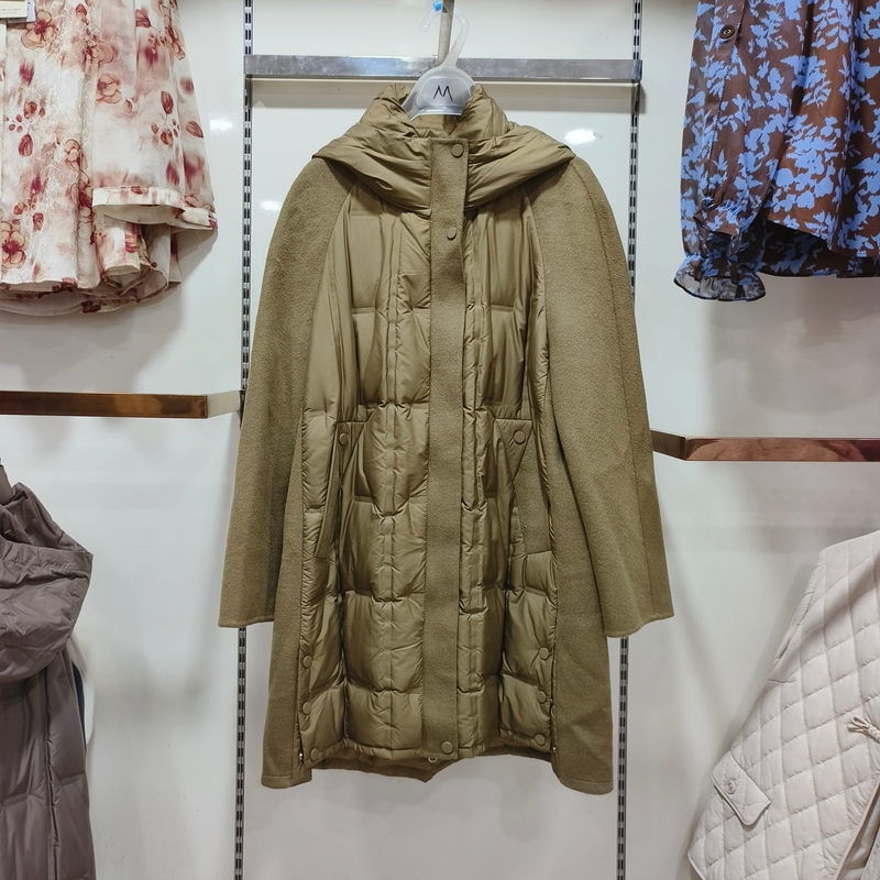 Shopping Mall Brand Winter Fashion Versatile Hooded Color-Blocked down Jacket 223W